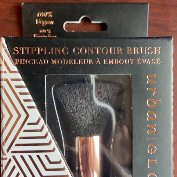 Brand new stippling contour brush. - Picture 2 of 5